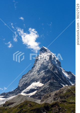 Matterhorn in the swiss alps, zermatt switzerland 98327529