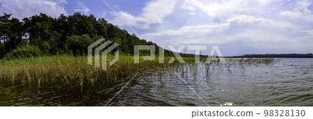Polish nature: view of Choczewskie Lake Polish nature: view of Choczewskie Lake 98328130