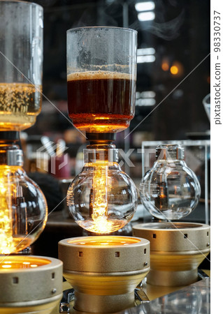 Syphon Coffee Maker Cafe coffee shop display 98330737