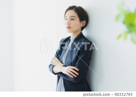 Business woman 98332765