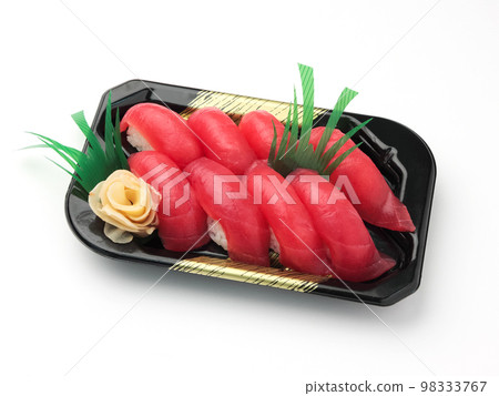 Tuna sushi 98333767