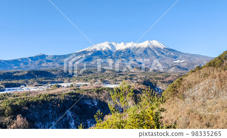 冬天從九藏嶺看到的御嶽山 98335265