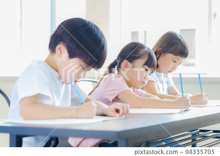 Education Children taking classes 98335705