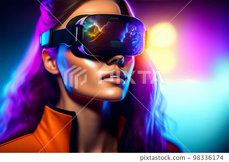 戴 VR 護目鏡的女人 虛擬現實 98336174