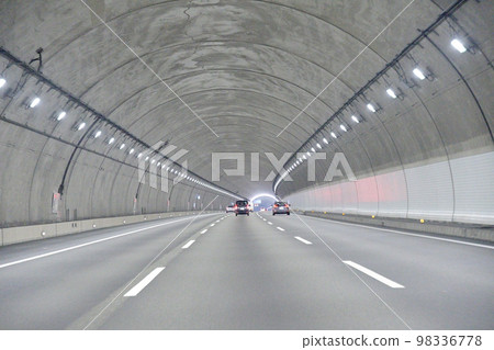 Tomei Expressway I can't see the exit Tomei Expressway I can't see the exit 98336778