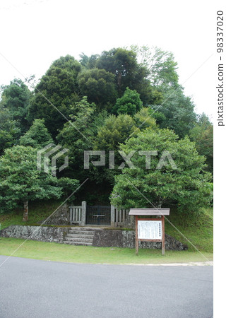 岩塚墓遺址參考遺址(島根縣松江市日吉鎮) 岩塚墓遺址參考遺址(島根縣松江市日吉鎮) 98337020