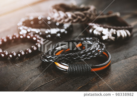 leather bracelets for men 98338982