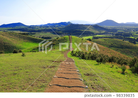 Yongnuni Oreum, Oreum, Garden, Trail, Climbing, Blue Sky, Hill, Yongnuni Oreum, Oreum, Garden, Trail, Climbing, Blue Sky, Hill, 98339835