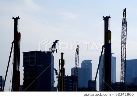 建築起重機 建築起重機 98341900