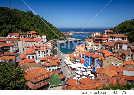 Cudillero fishing village in Asturias, Spain Cudillero fishing village in Asturias, Spain 98342561