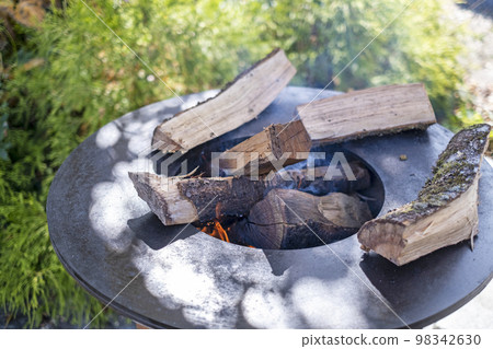 Wood-burning stove Wood-burning biomass Wood-burning stove Wood-burning biomass 98342630