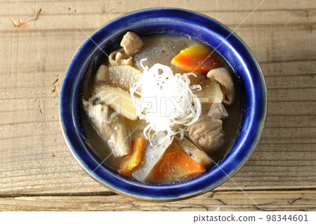 A bird's-eye view of stewed pork with carrots, konjac, burdock, and radish A bird's-eye view of stewed pork with carrots, konjac, burdock, and radish 98344601