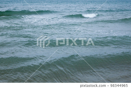 Waves in the sea. Waves in the sea. 98344965