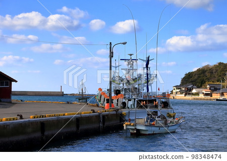 An image of a squid fishing boat anchored 98348474