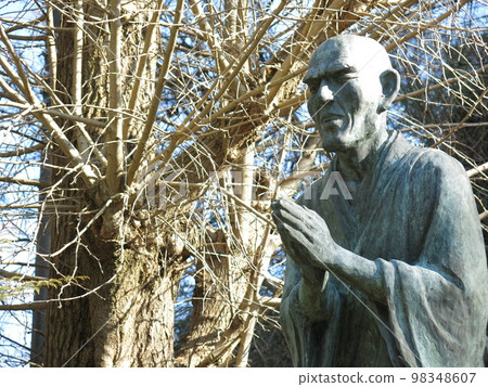 Statue of Ippen Shonin at Kotakuji Temple in Kamakura City 98348607
