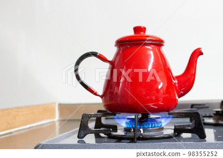 Saving image of boiling water in a kettle Saving image of boiling water in a kettle 98355252