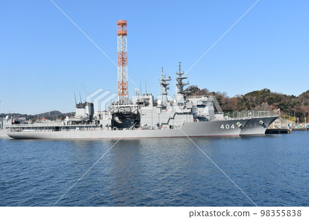 Submarine Rescue Tender "Chiyoda" and Minesweeper Tender "Uraga" 98355838
