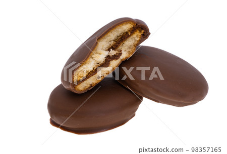 biscuit sandwich in chocolate isolated biscuit sandwich in chocolate isolated 98357165