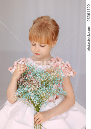 Beautiful baby girl 98361300