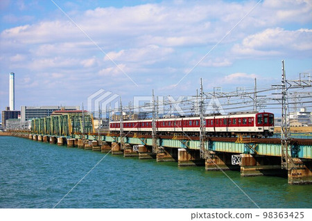 [近鐵] Series 1026 跨越淀川大橋（阪神難波線：福電） 98363425