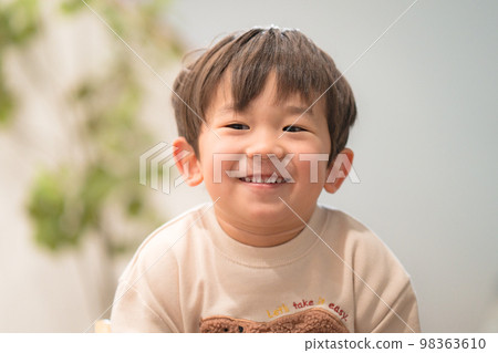 害羞的孩子 98363610