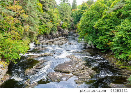 River Moriston (Glenmoriston) in Scotland. 98365381