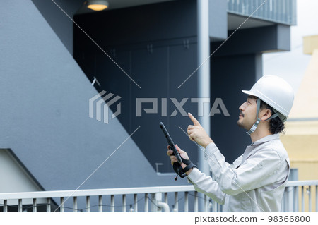工作服的人大廈維護 工作服的人大廈維護 98366800