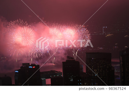 11 Feb 2013 Chinese New Year Fireworks in Hong Kong 11 Feb 2013 Chinese New Year Fireworks in Hong Kong 98367524