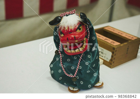 小狗雕像 小狗雕像 98368842