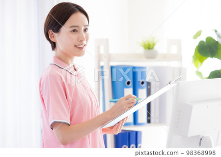 照顧者肖像 98368998