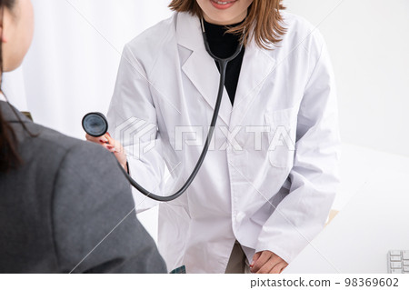 女醫生檢查醫生 女醫生檢查醫生 98369602