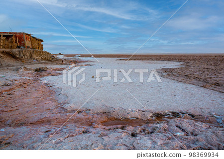 Salt lake 98369934