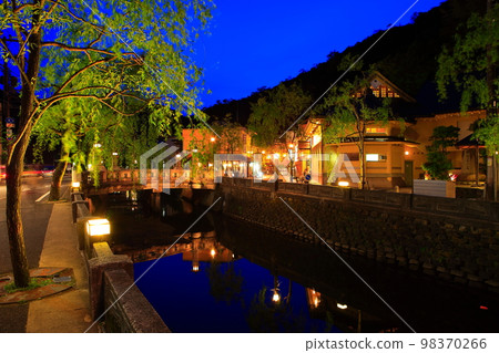 [Hyogo Prefecture] Kinosaki Onsen night view 98370266