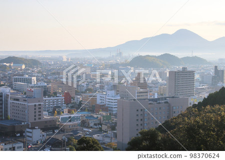 View from Honmaru, cityscape, Yonago Castle Ruins (Yonago City, Tottori Prefecture) View from Honmaru, cityscape, Yonago Castle Ruins (Yonago City, Tottori Prefecture) 98370624