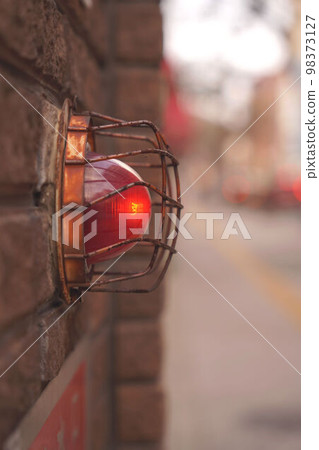 火警紅燈 98373127