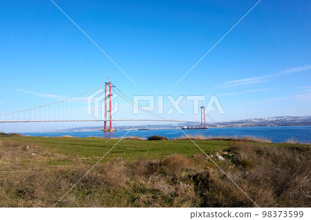 The construction of 1915 Canakkale Bridge The construction of 1915 Canakkale Bridge 98373599