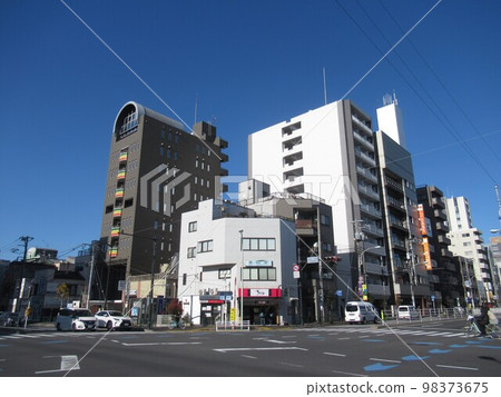 Near Sumiyoshi Station 98373675