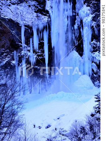 Frozen waterfall Frozen waterfall 98375841