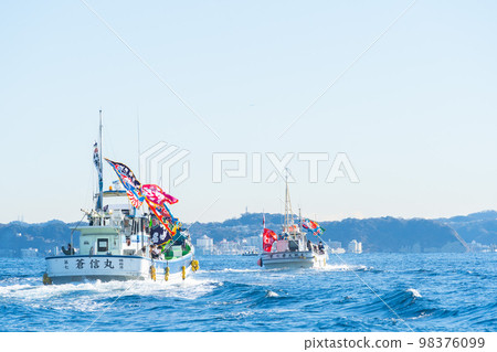 “Funasai” is an annual festival held at Kamakura Koshigoe Fishing Port to celebrate the start of work for fishermen. “Funasai” is an annual festival held at Kamakura Koshigoe Fishing Port to celebrate the start of work for fishermen. 98376099