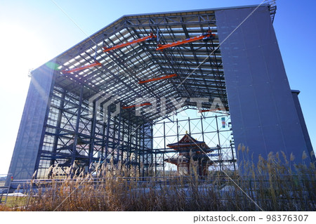 平城宮遺址史蹟公園維修工程：大極殿南門竣工，東塔施工中 98376307