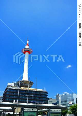[Kyoto Prefecture] Kyoto Tower in sunny weather 98377759