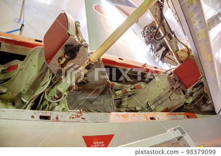 Blue Impulse T-2 cockpit (Ishikawa Prefectural Aviation Plaza) 98379099