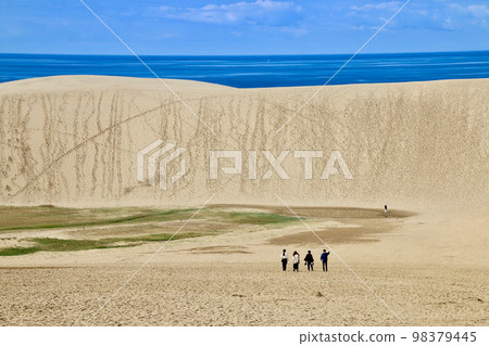 Tottori Sand Dunes (Tottori Prefecture, Tottori City) 98379445