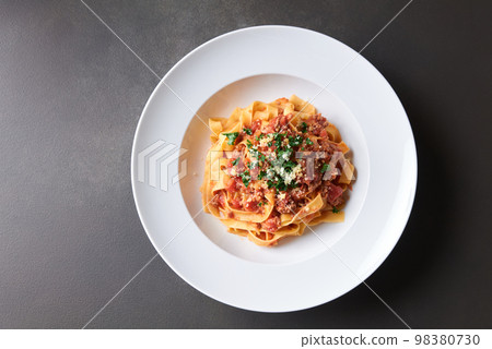 Bolognese fettuccine 98380730