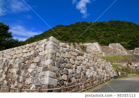 鳥取步道、石牆、鳥取城址(鳥取縣、鳥取市) 鳥取步道、石牆、鳥取城址(鳥取縣、鳥取市) 98385113