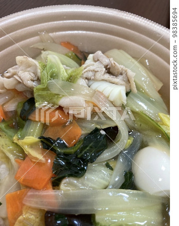 便當店的中華蓋飯 便當店的中華蓋飯 98385694