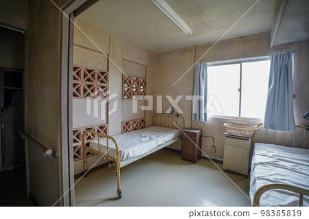 Hospital room at Dr. Cotto's clinic Movie location Hospital room at Dr. Cotto's clinic Movie location 98385819