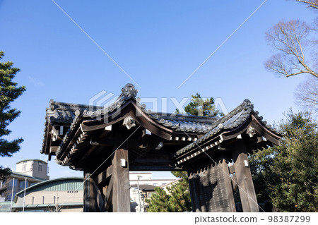 京都御苑九外門之一的蚌門 98387299