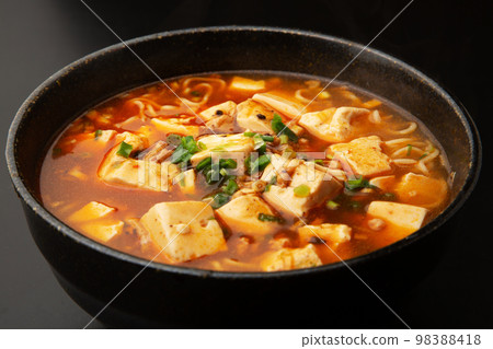 Mapo tofu ramen 98388418