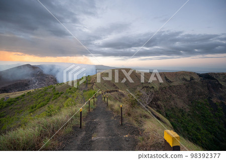 Hiking path on Masaya volcano park 98392377